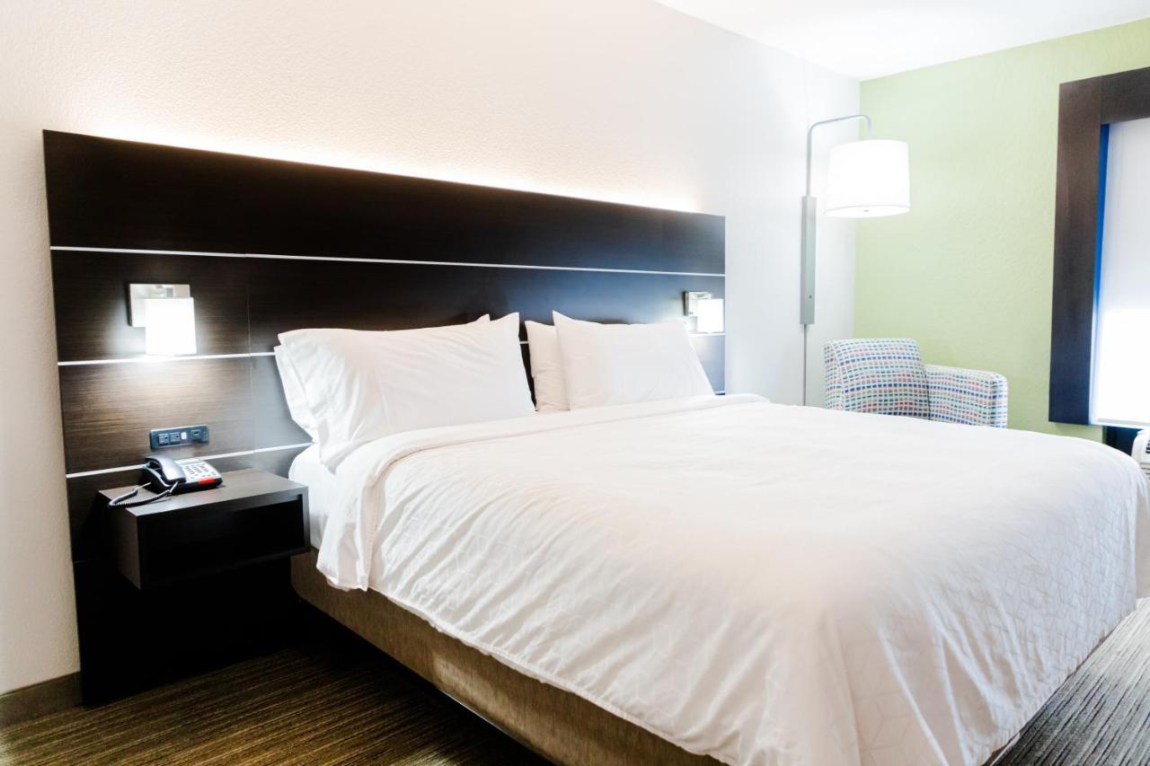 Holiday Inn Express Hotel & Suites Greenville By Ihg Exterior foto