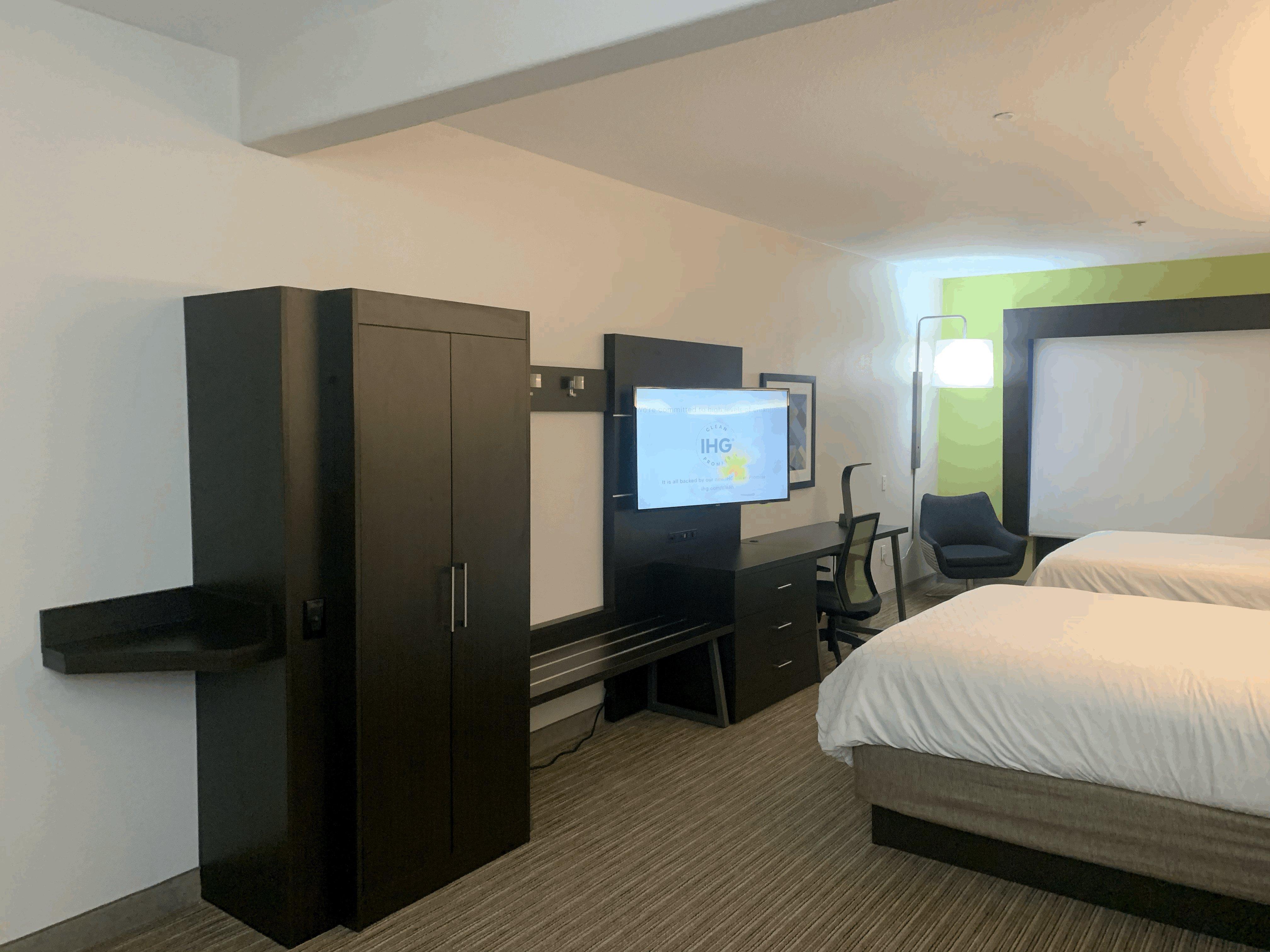Holiday Inn Express Hotel & Suites Greenville By Ihg Exterior foto