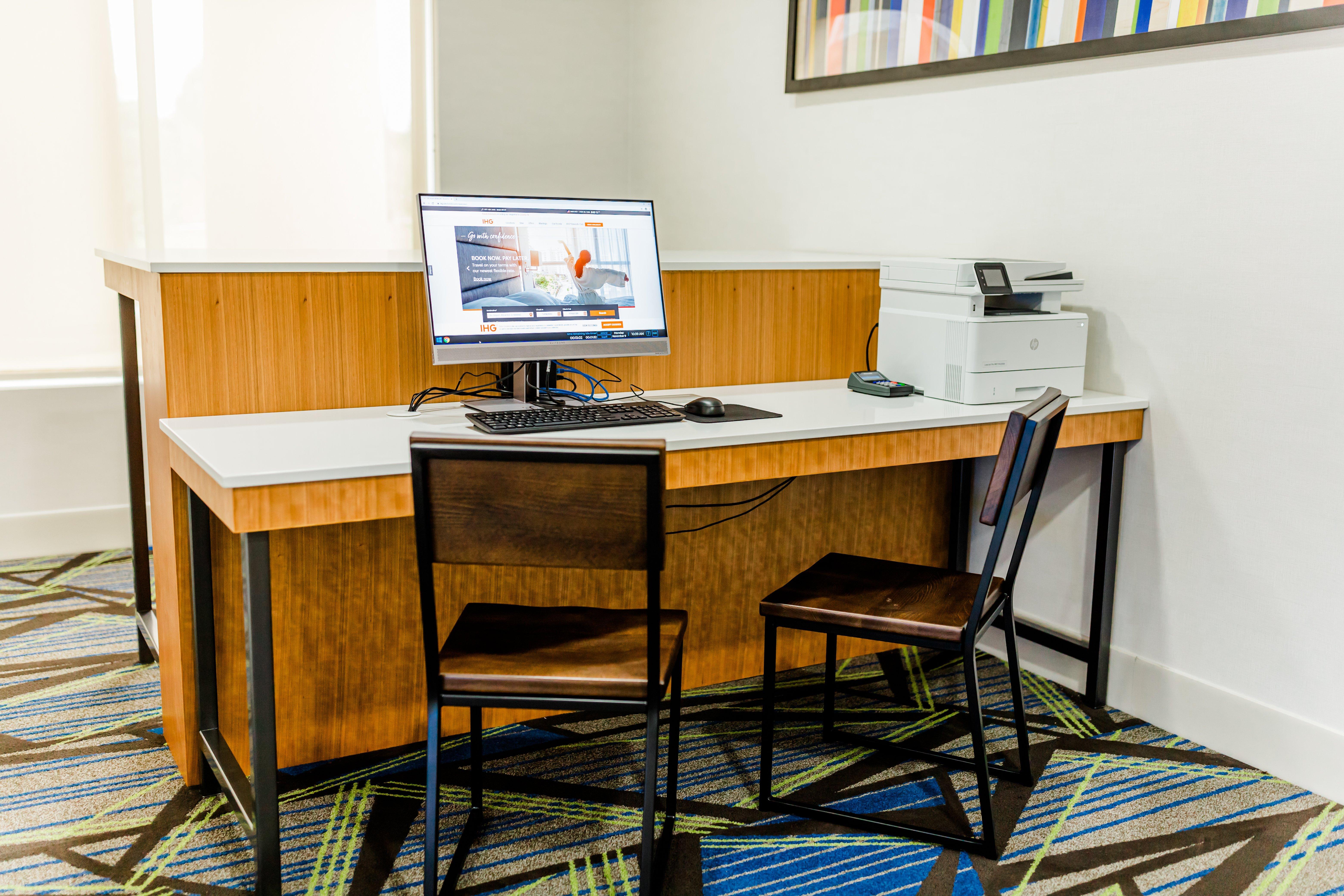 Holiday Inn Express Hotel & Suites Greenville By Ihg Exterior foto